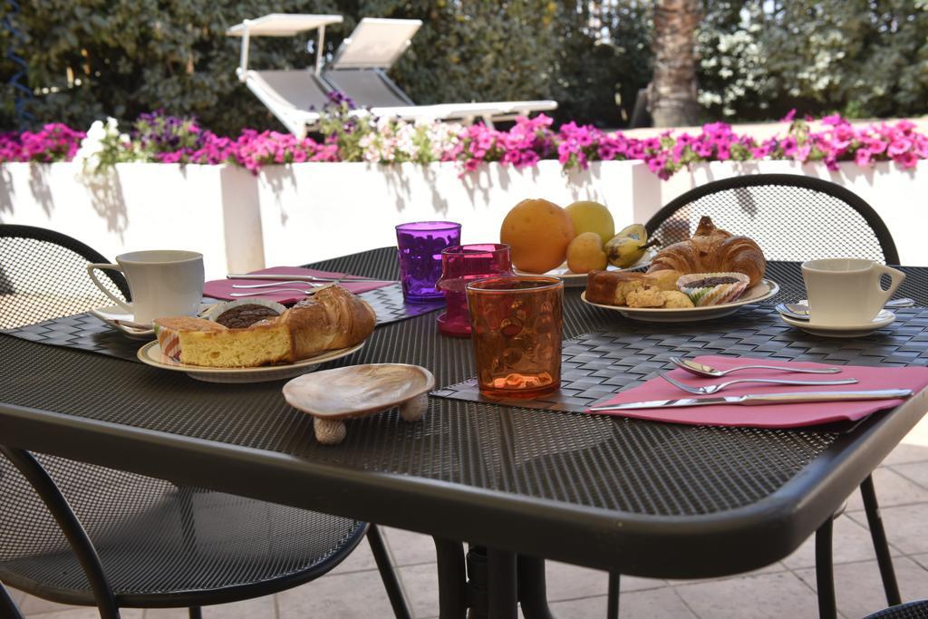 Hotel La Villa Corigliano Calabro Eksteriør bilde