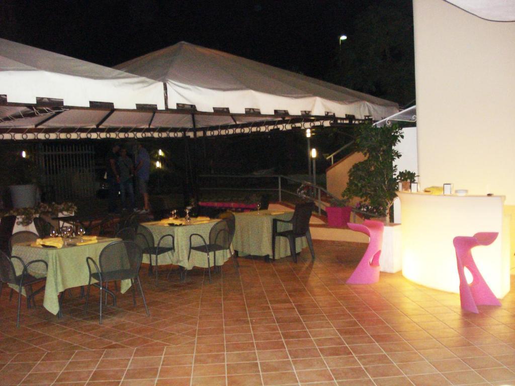 Hotel La Villa Corigliano Calabro Eksteriør bilde